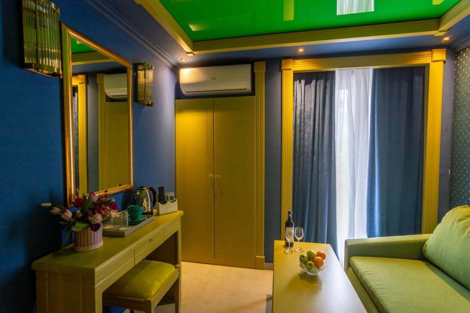 Hotel Craiova By Phoenicia Blue View Olimp Exterior foto