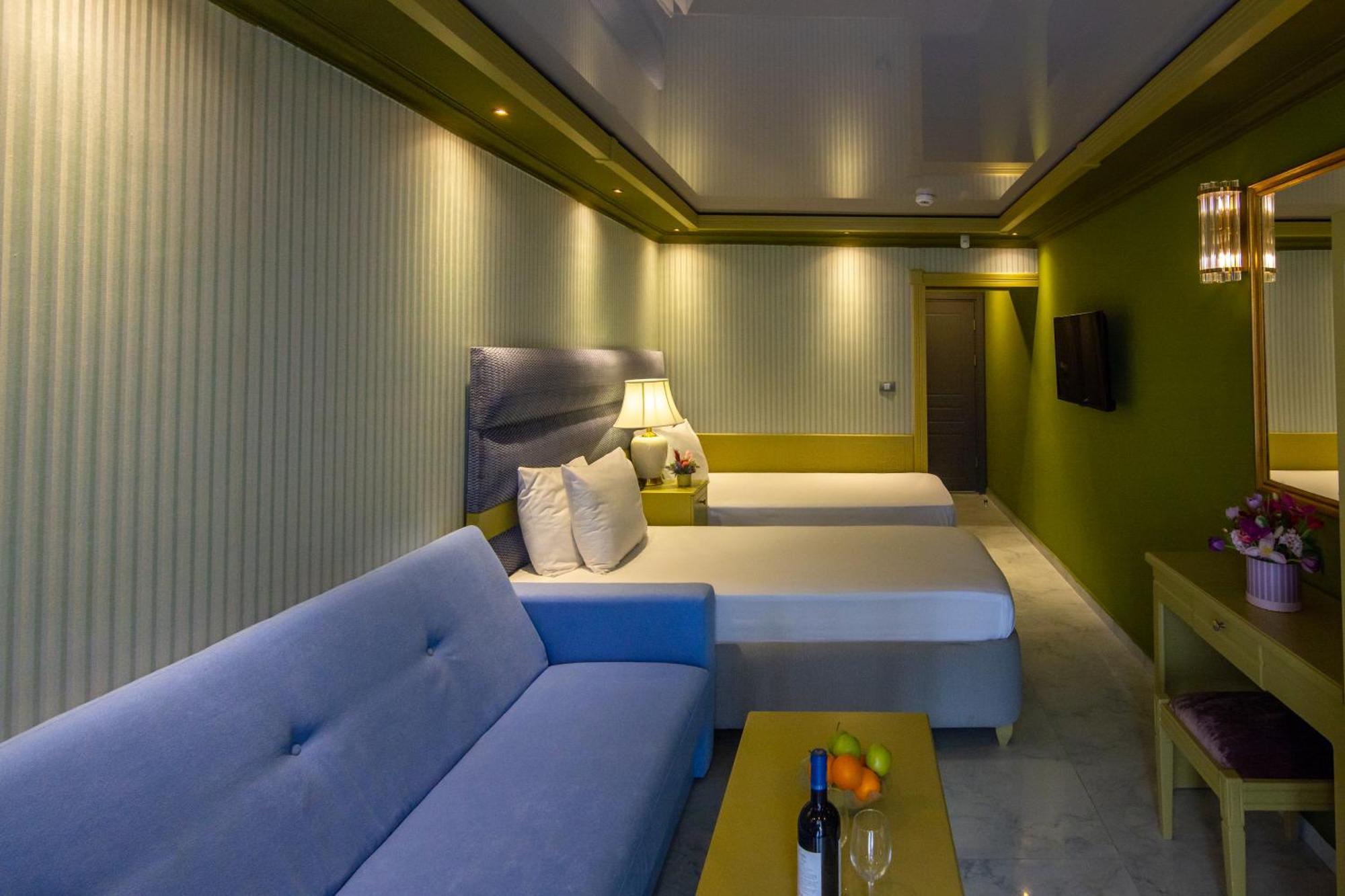 Hotel Craiova By Phoenicia Blue View Olimp Exterior foto
