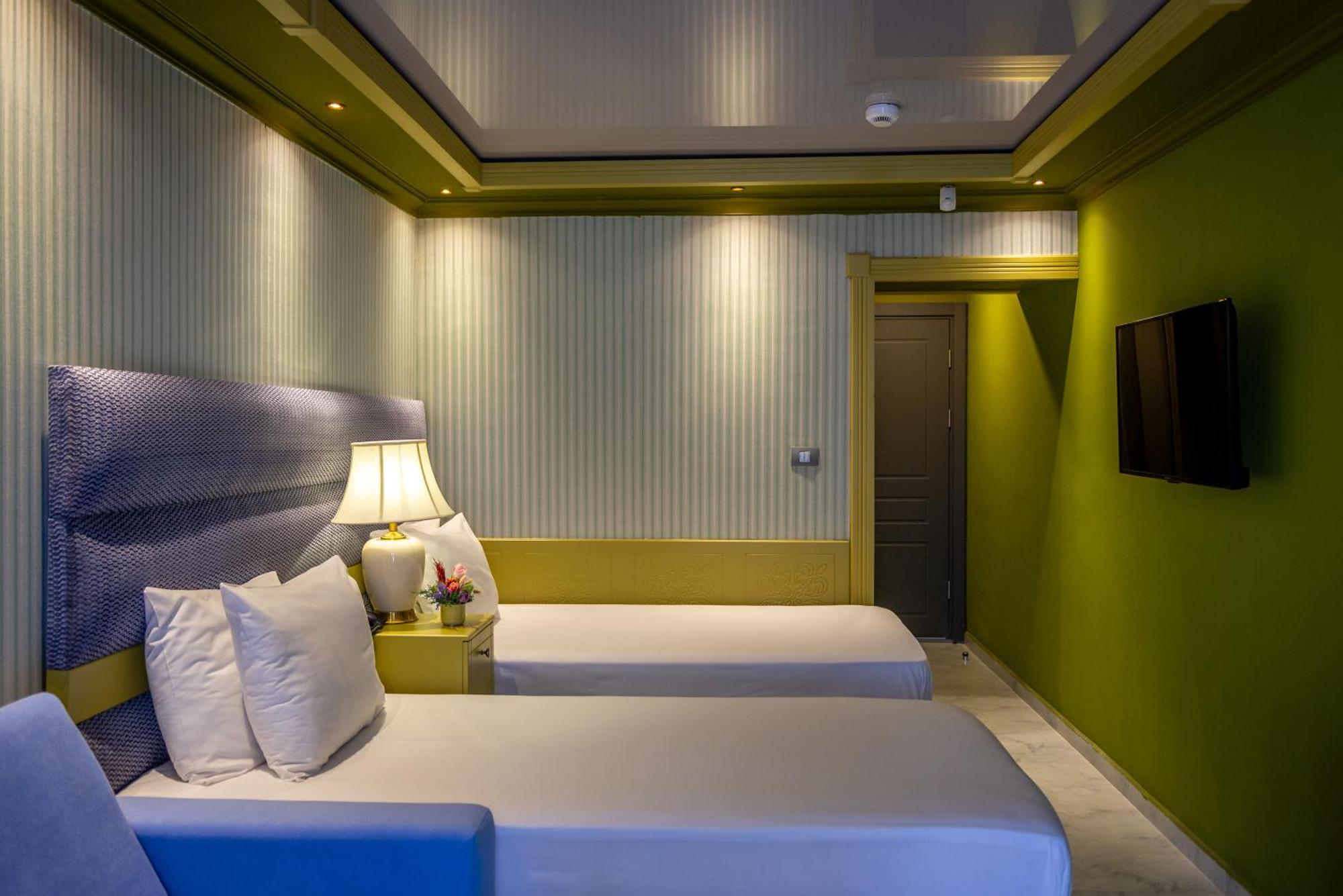 Hotel Craiova By Phoenicia Blue View Olimp Exterior foto